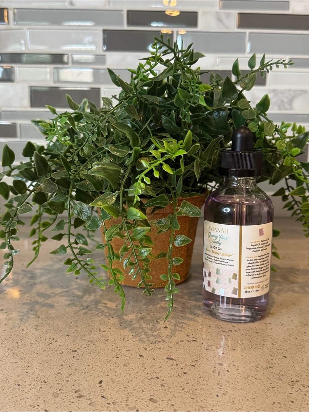 AMINNAH - GUMMY BEAR SLUSHY BODY OIL